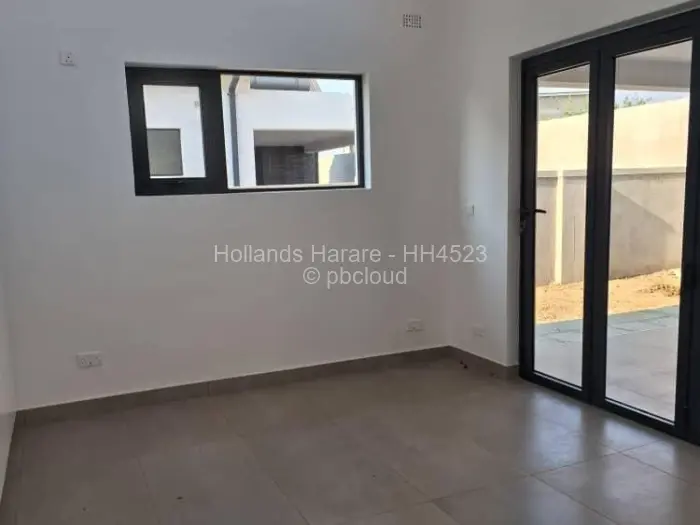 Townhouse/Complex/Cluster to Rent in Borrowdale West