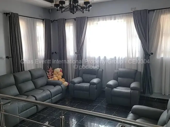 6 Bedroom House for Sale in Mandara, Harare