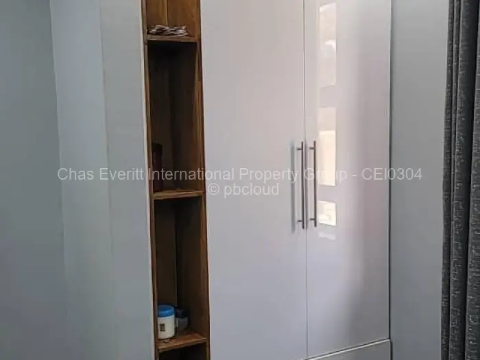 6 Bedroom House for Sale in Mandara, Harare