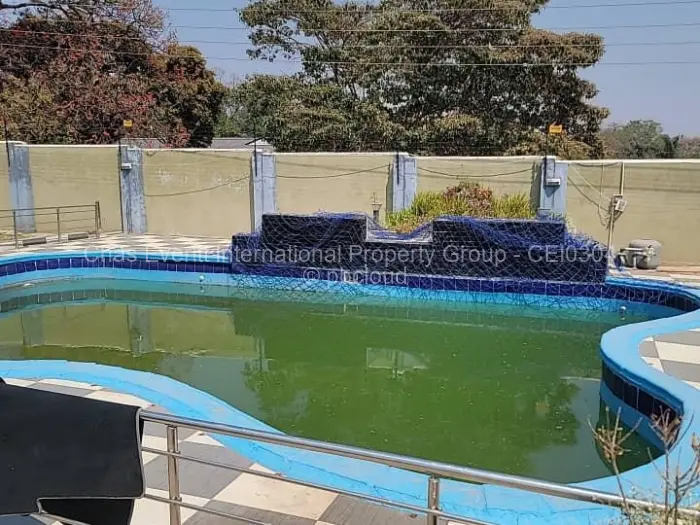 6 Bedroom House for Sale in Mandara, Harare