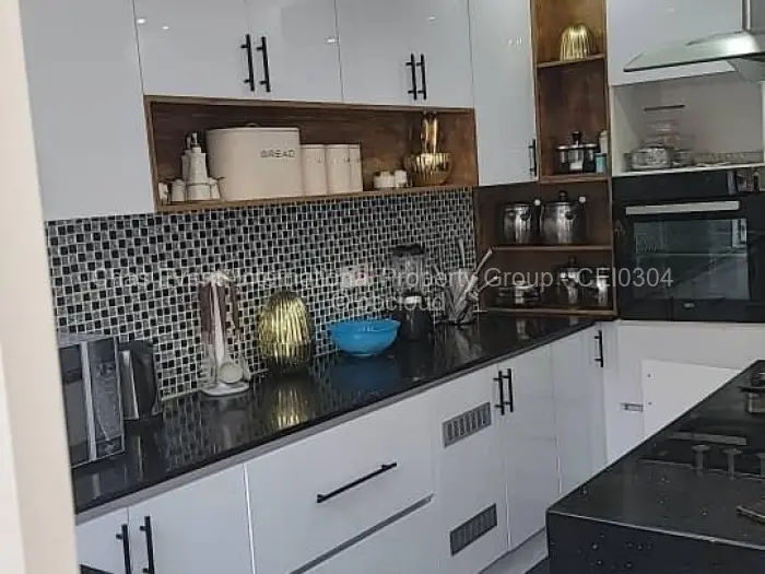 6 Bedroom House for Sale in Mandara, Harare