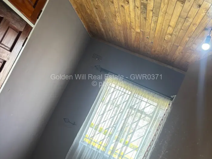 5 Bedroom House to Rent in Greendale, Harare