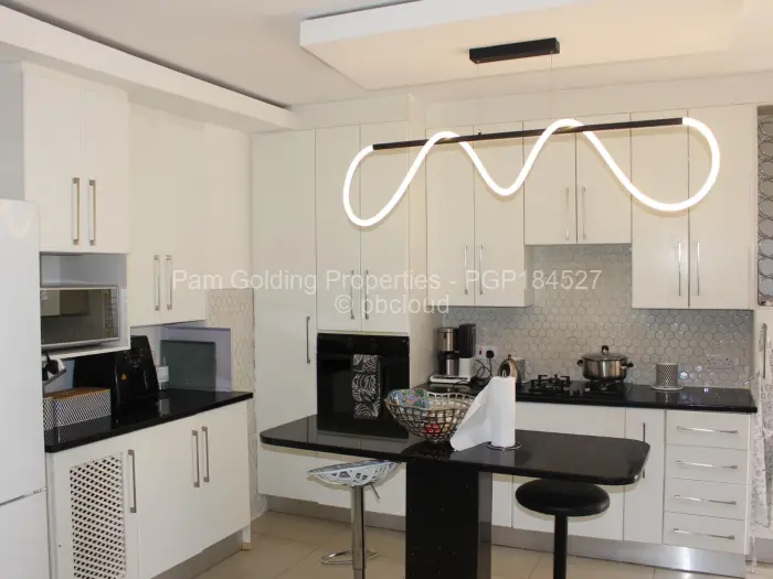 Townhouse/Complex/Cluster to Rent in Vainona