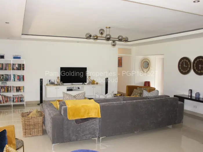 Townhouse/Complex/Cluster to Rent in Vainona