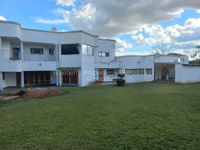 9 Bedroom House for Sale in Borrowdale, Harare