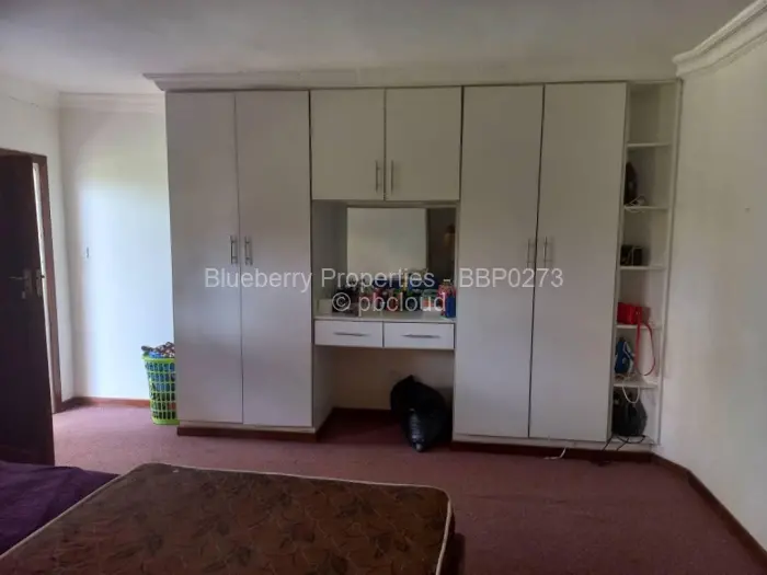 9 Bedroom House for Sale in Borrowdale, Harare