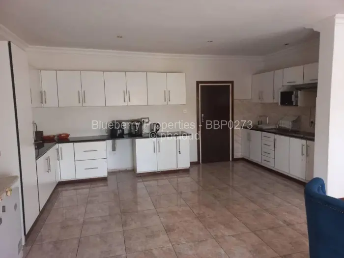 9 Bedroom House for Sale in Borrowdale, Harare