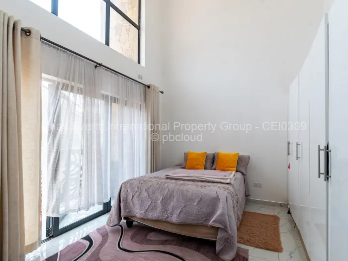 Townhouse/Cluster for Sale in Newlands, Harare