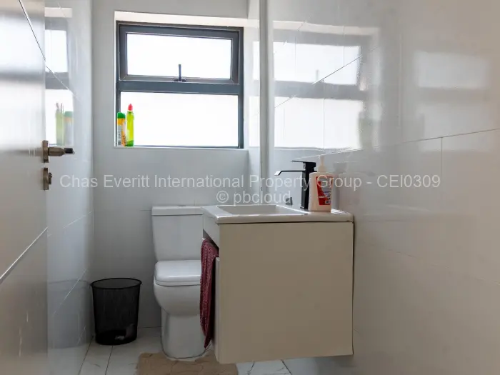 Townhouse/Cluster for Sale in Newlands, Harare