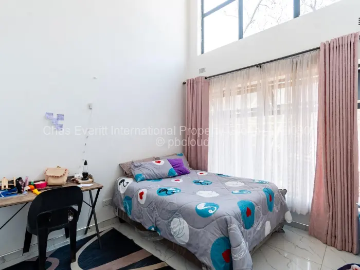 Townhouse/Cluster for Sale in Newlands, Harare