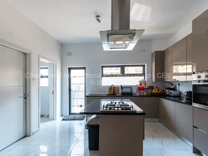 Townhouse/Cluster for Sale in Newlands, Harare