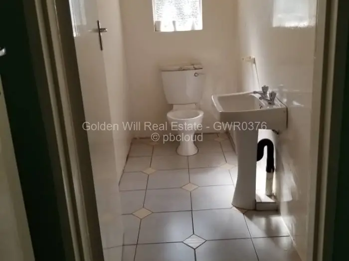 5 Bedroom House to Rent in Glen Lorne