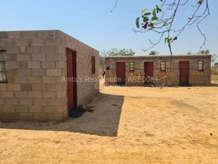 4 Bedroom House for Sale in Kensington Byo, Bulawayo