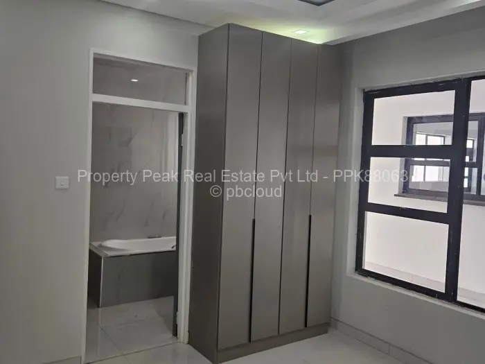 7 Bedroom House for Sale in Mount Pleasant Heights, Harare