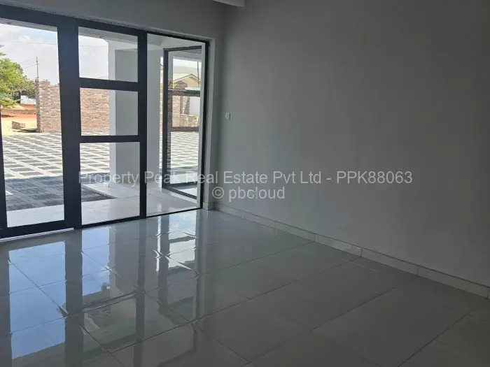 7 Bedroom House for Sale in Mount Pleasant Heights, Harare