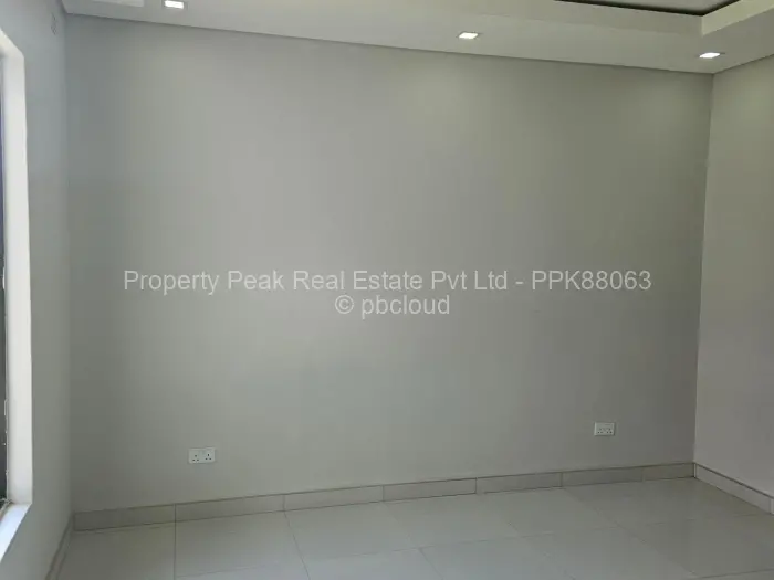 7 Bedroom House for Sale in Mount Pleasant Heights, Harare