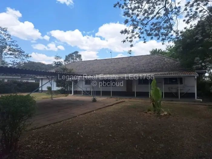 4 Bedroom House for Sale in Alexandra Park, Harare