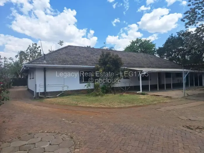 4 Bedroom House for Sale in Alexandra Park, Harare
