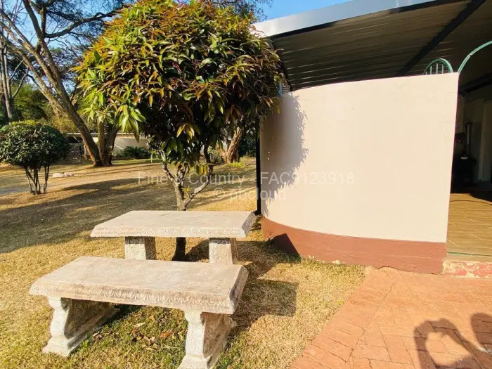 1 Bedroom Cottage/Garden Flat to Rent in Kambanji