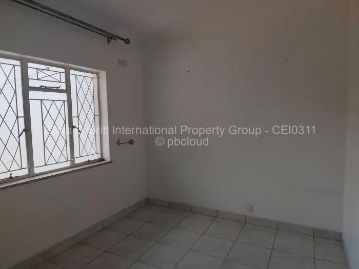 Flat/Apartment to Rent in Avondale