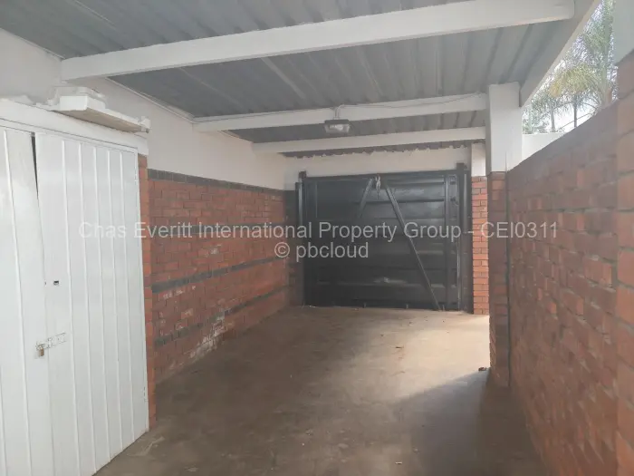 Flat/Apartment to Rent in Avondale