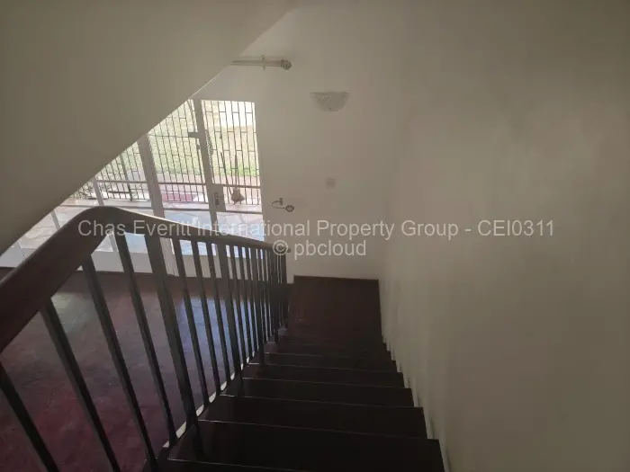 Flat/Apartment to Rent in Avondale