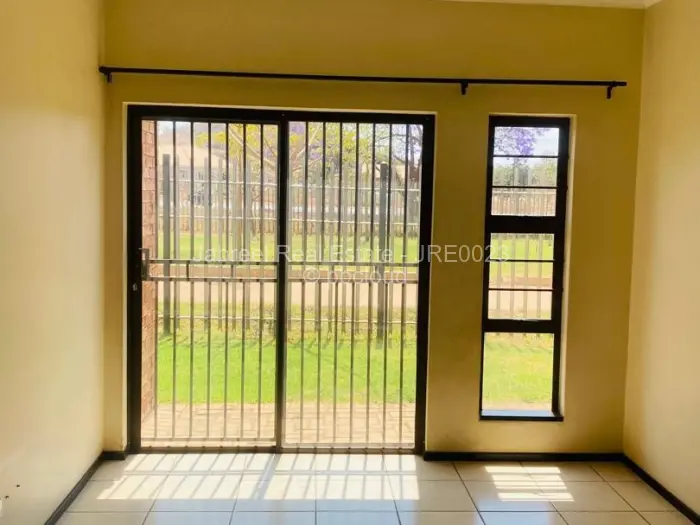 Flat/Apartment to Rent in Aspindale Park