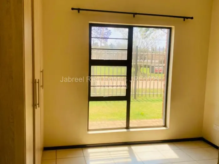 Flat/Apartment to Rent in Aspindale Park