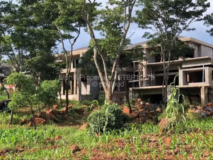 7 Bedroom House for Sale in Carrick Creagh Estate, Harare