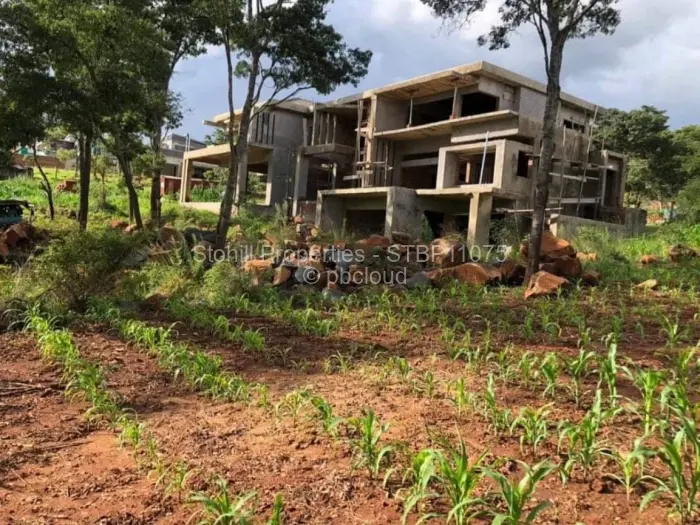 7 Bedroom House for Sale in Carrick Creagh Estate, Harare