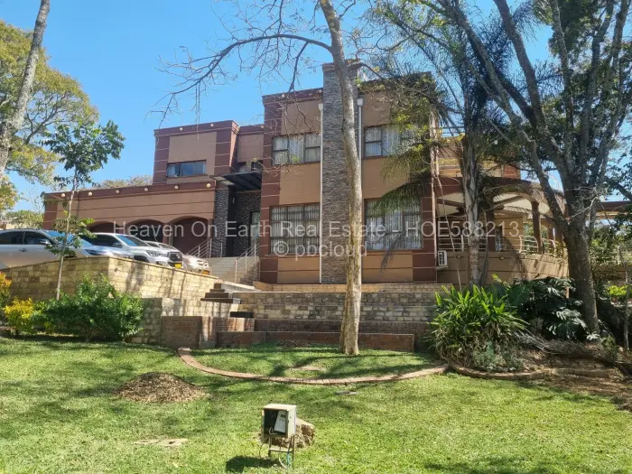 5 Bedroom House for Sale in Glen Lorne, Harare
