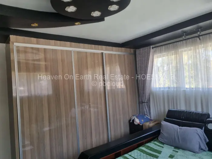 5 Bedroom House for Sale in Glen Lorne, Harare