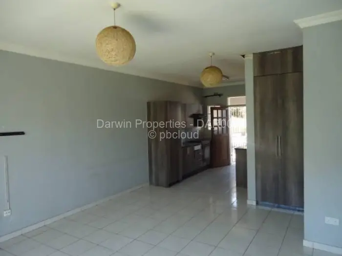 Townhouse/Complex/Cluster to Rent in Hillside