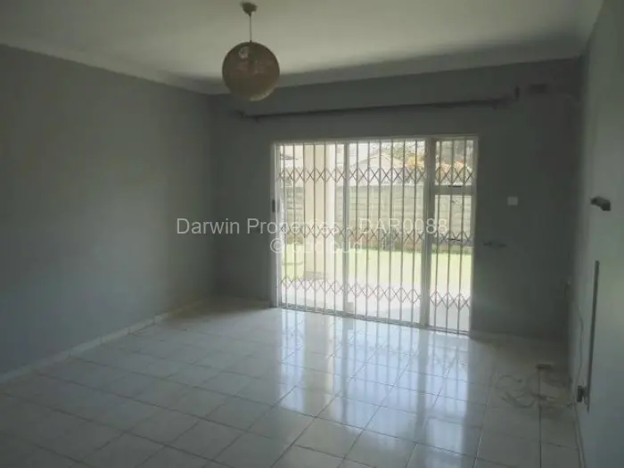Townhouse/Complex/Cluster to Rent in Hillside