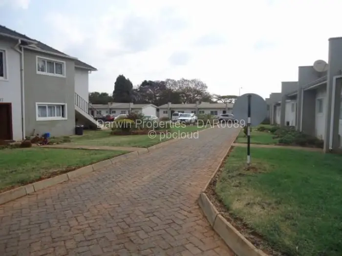 Townhouse/Complex/Cluster to Rent in Mabelreign