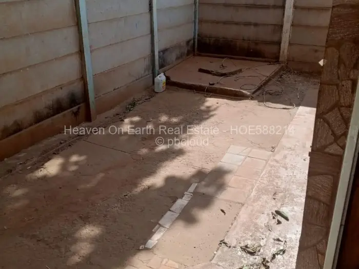 3 Bedroom House for Sale in Dzivarasekwa, Harare