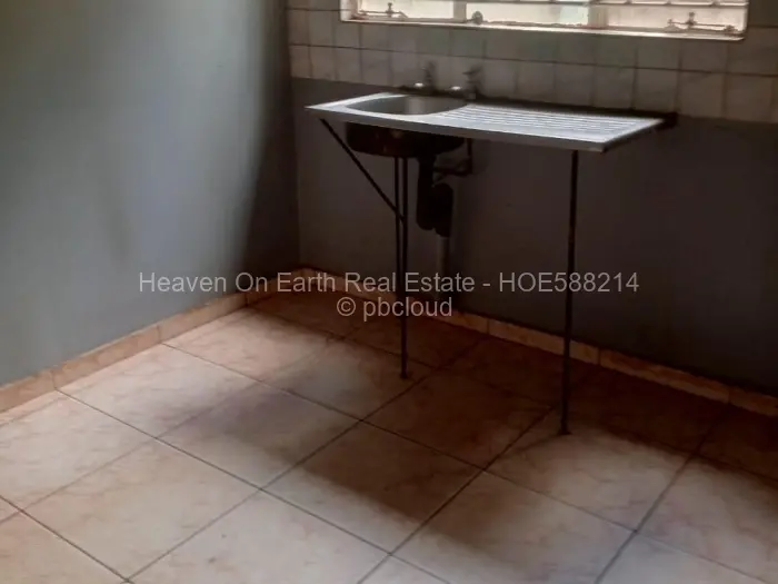 3 Bedroom House for Sale in Dzivarasekwa, Harare