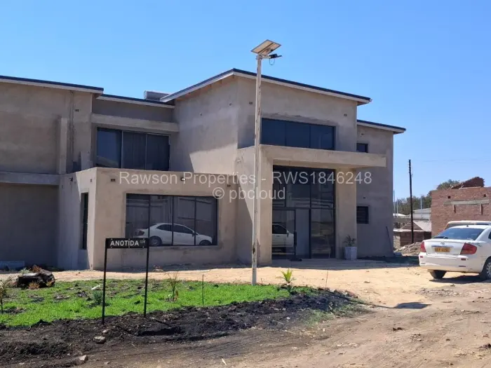 5 Bedroom House for Sale in Quinnington, Harare