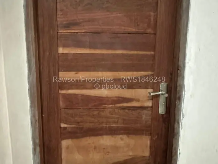 5 Bedroom House for Sale in Quinnington, Harare