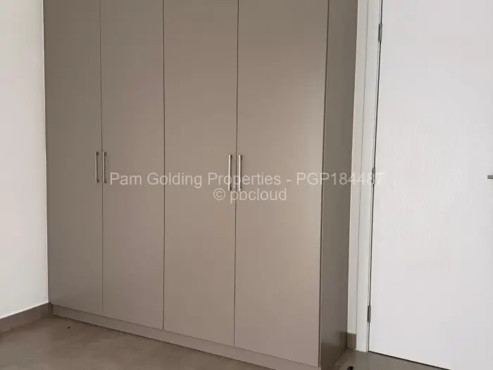 Flat/Apartment to Rent in Borrowdale
