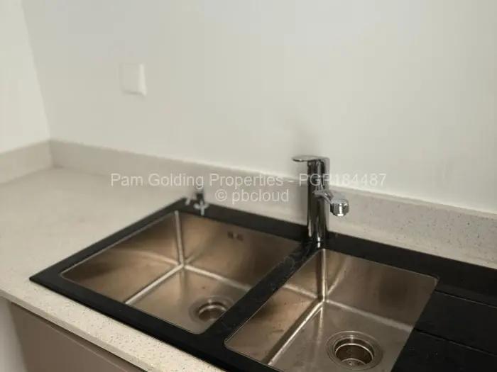 Flat/Apartment to Rent in Borrowdale