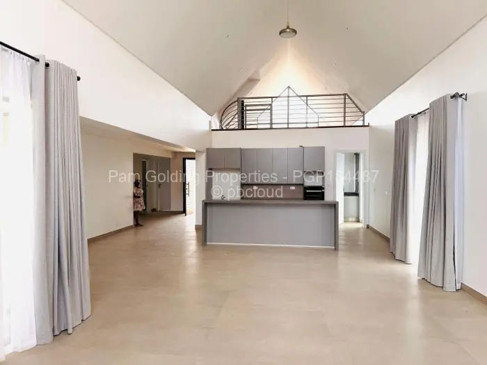 Flat/Apartment to Rent in Borrowdale