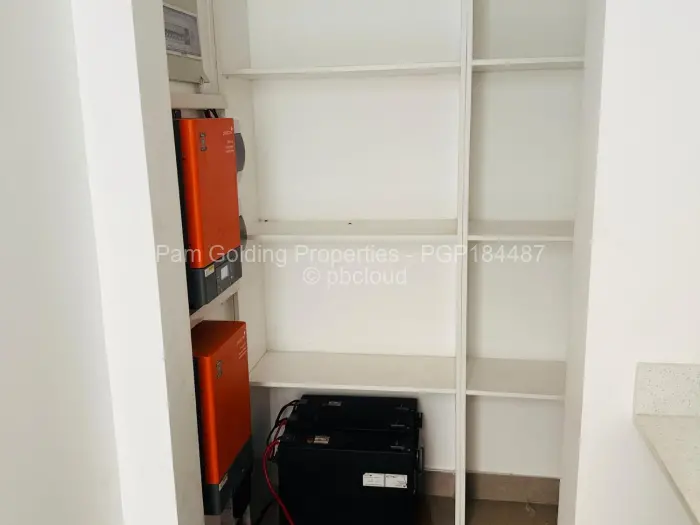 Flat/Apartment to Rent in Borrowdale