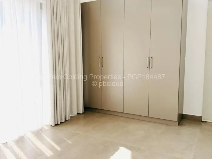 Flat/Apartment to Rent in Borrowdale