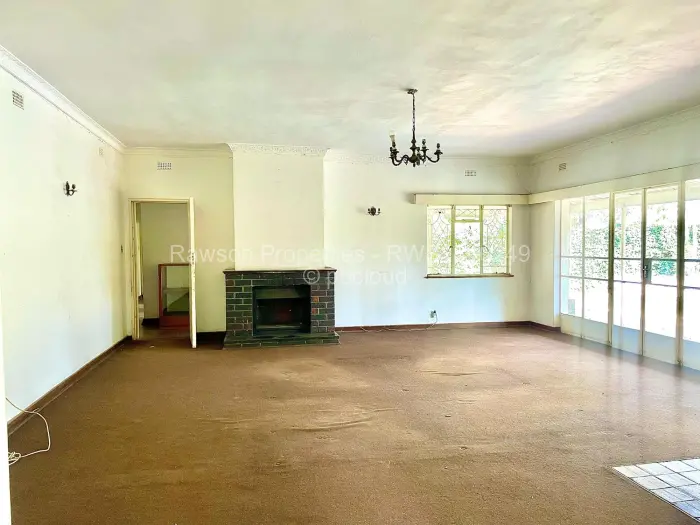 4 Bedroom House for Sale in Alexandra Park, Harare