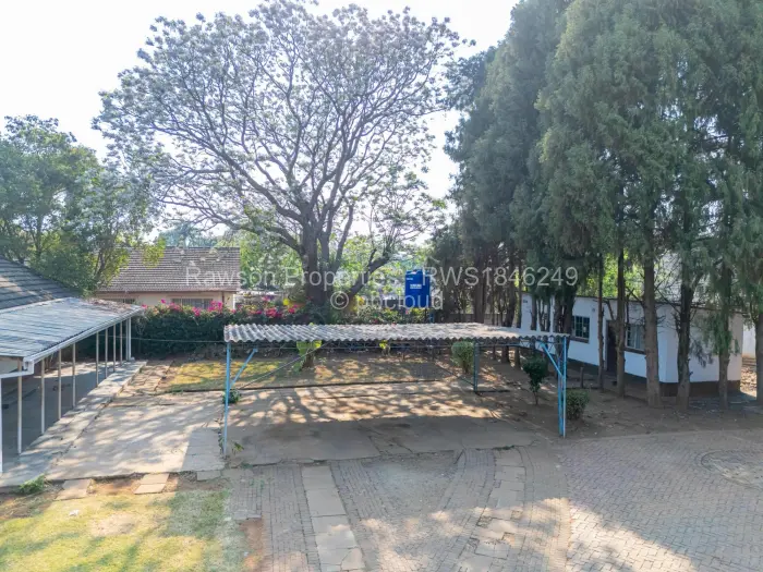 4 Bedroom House for Sale in Alexandra Park, Harare