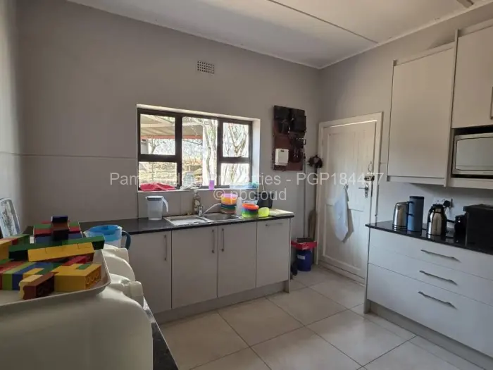4 Bedroom House for Sale in Hillside Byo, Bulawayo