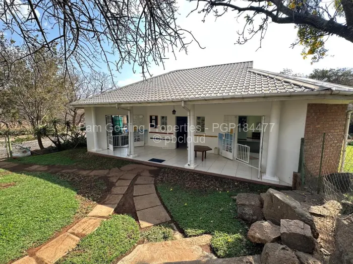 4 Bedroom House for Sale in Hillside Byo, Bulawayo