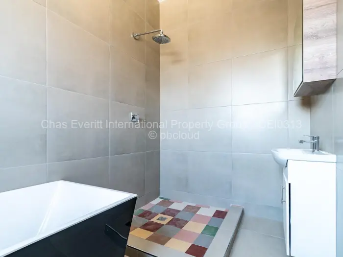 Townhouse/Complex/Cluster to Rent in Arlington
