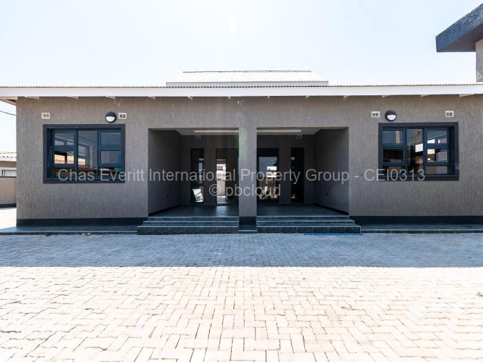 Townhouse/Cluster to Rent in Arlington, Harare